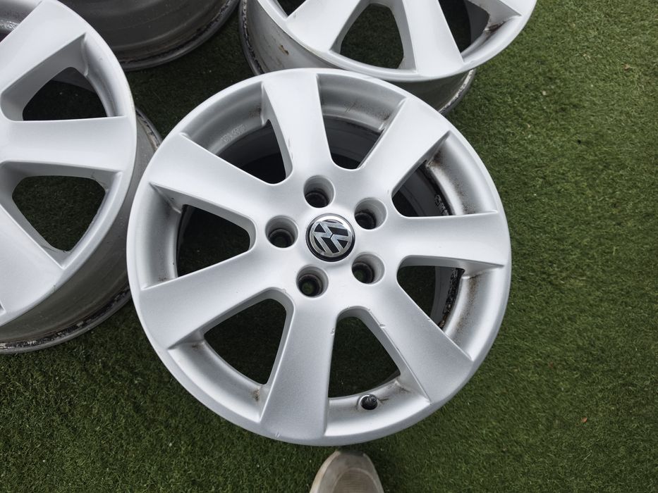 16 5x112 Vw Golf Touran Caddy Skoda лети джанти 5х112