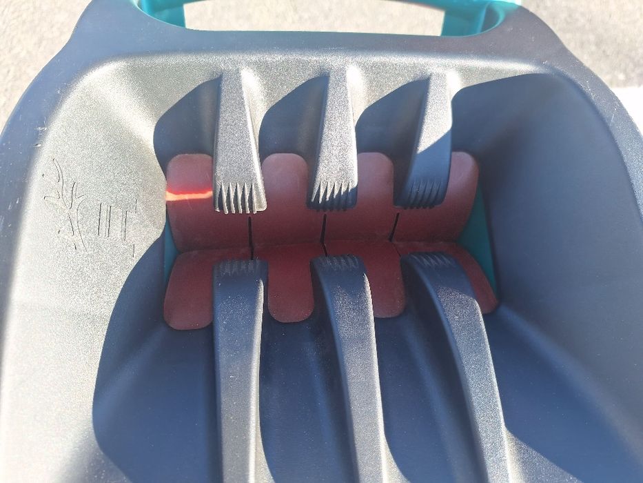 Tocator crengi Bosch garantie 2 ani