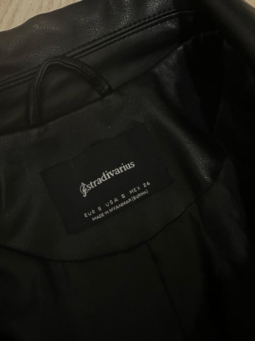 Куртка эко кожа Stradivarius