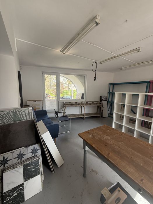 Inchiriez spatiu comercial/pentru birouri