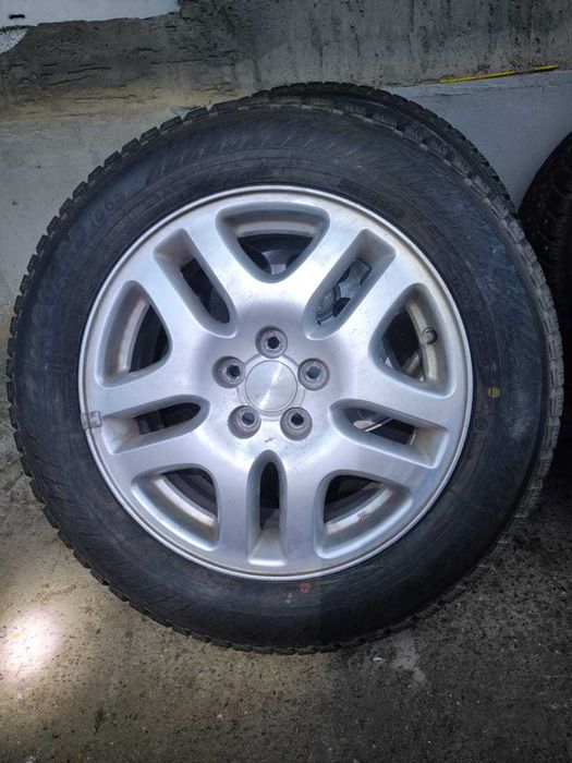 Продам шины с дисками Yokohama