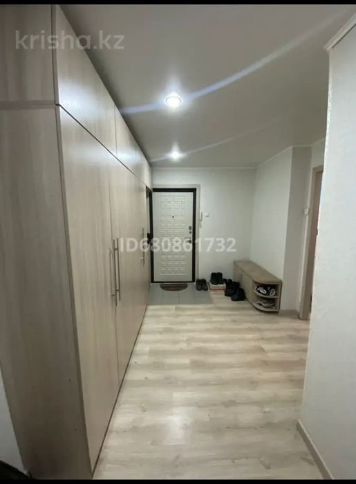 Продам 2 ком квартиру  1/5