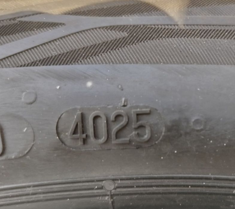 4бр. летни гуми 215/50/18 Continental  дот 2025 Нови!!!г