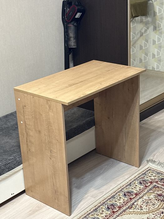 Стол письменный можно детям компакиный