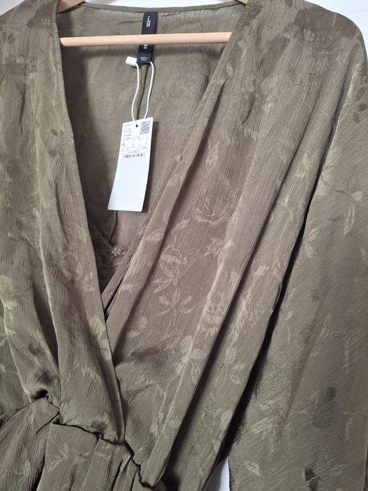 Mango рокля нова