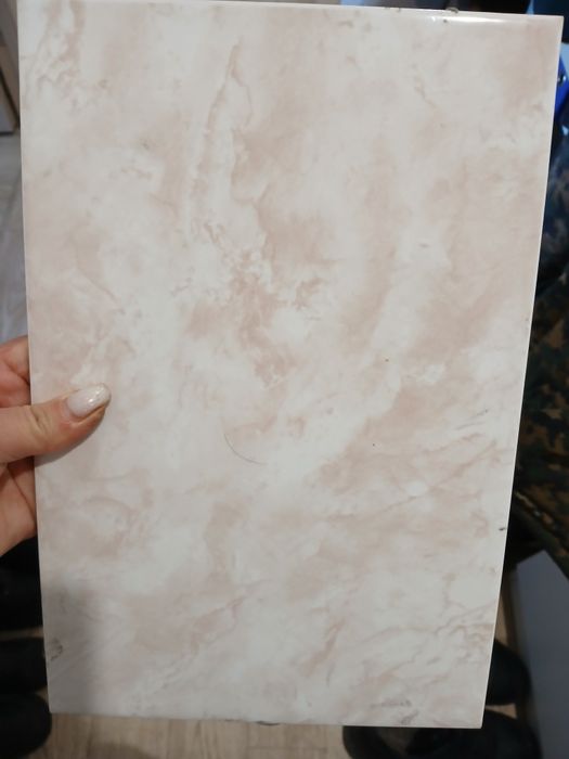 Продам плитку керамическую