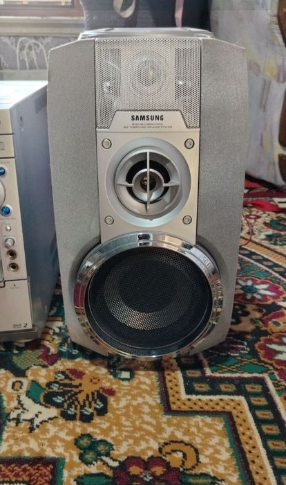 Samsung muzikalni sentir sotiladi