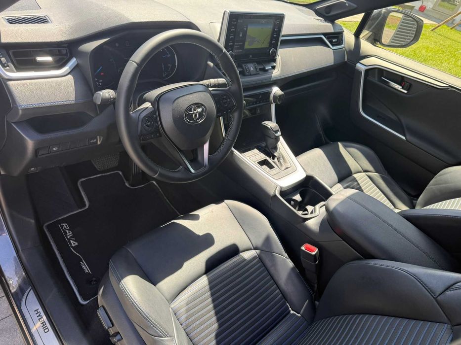 Toyota RAV4 Hybrid 2022 STYLE / Istoric Toyota / Garantie baterie / Impecabil