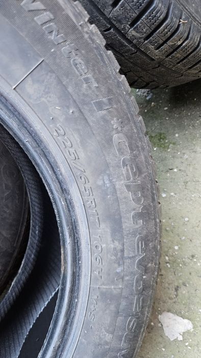 Anvelope  iarna 235/45r19   225/65r17