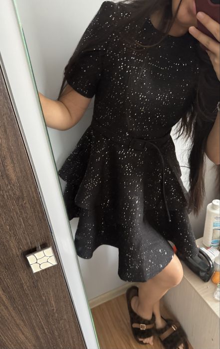 Шикарное вечернее платье