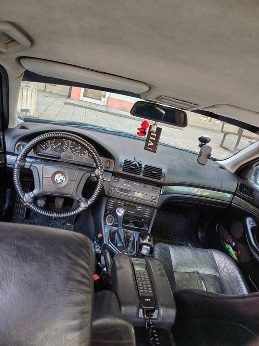 Продавам Bmw 523i газ бензин