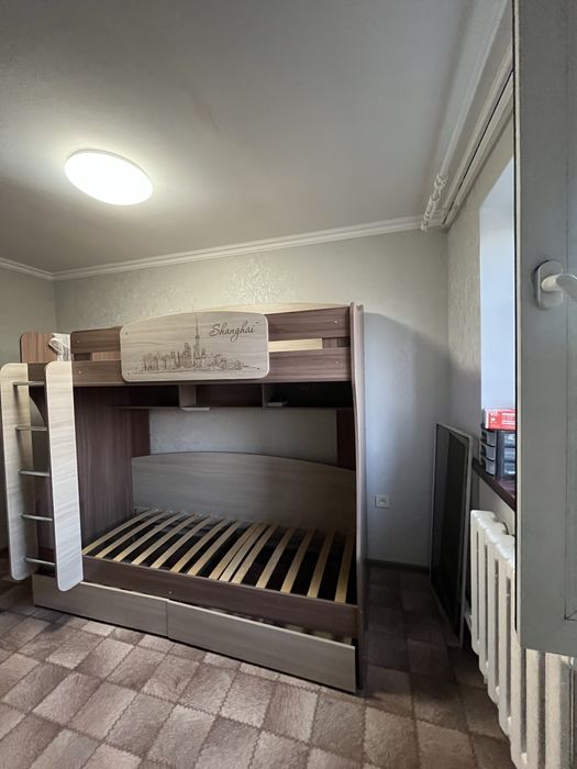 Кровать детская двухярусная