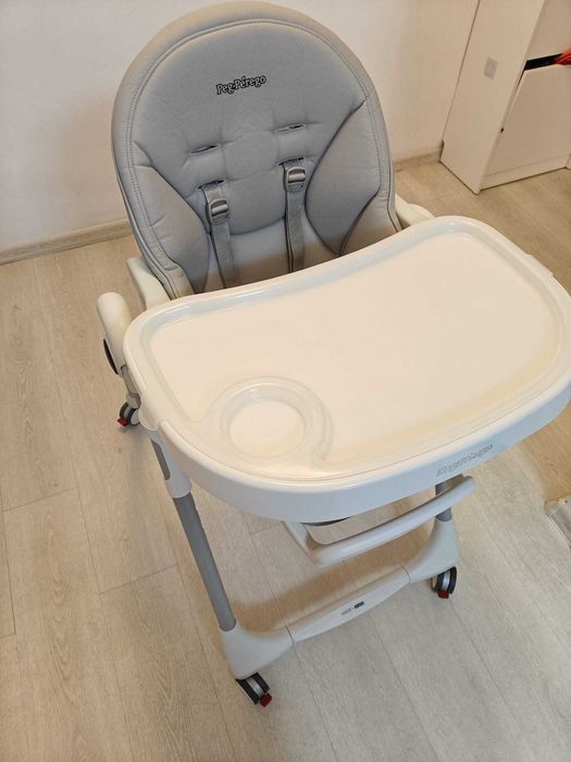 Scaun de masa bebelusi Peg Perego