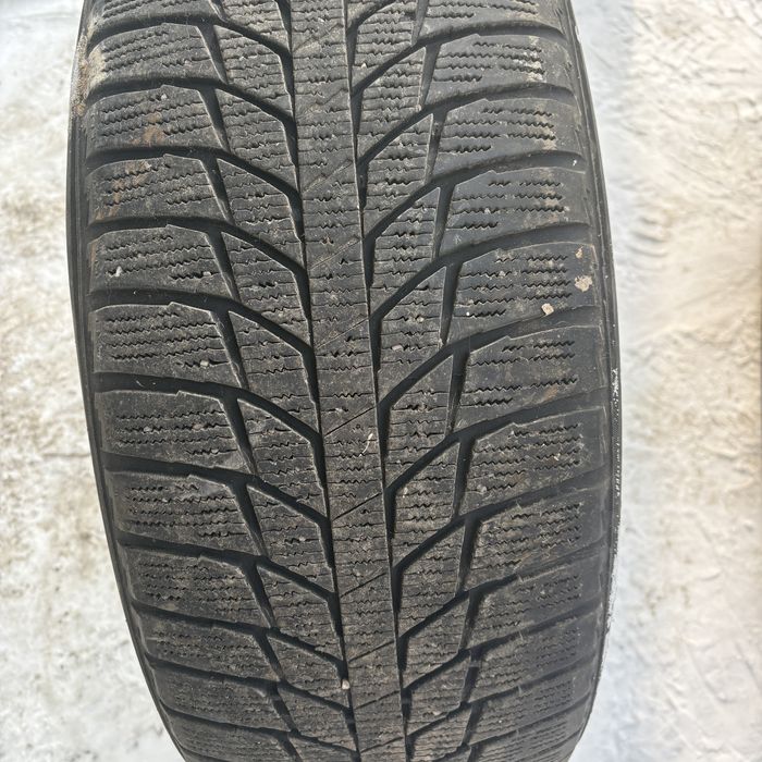 Продам резину всесезнка