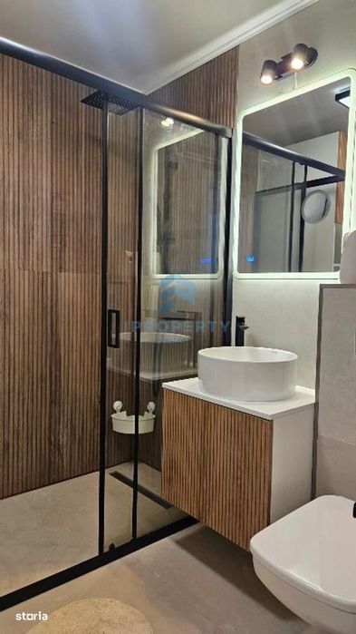 Dristor 2 camere renovat cu balcon si prox. metrou