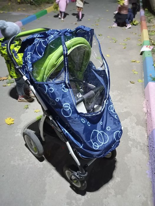 Продам коляску 3в1