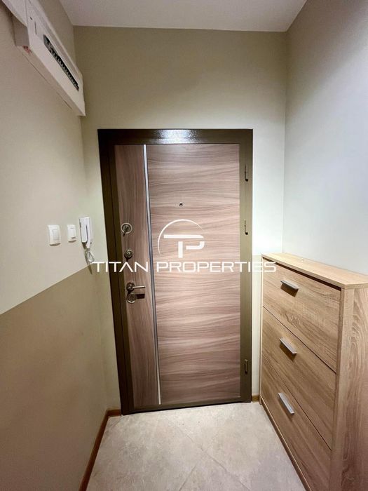 Четиристаен апартамент за продажба в жк. Христо Смирненски