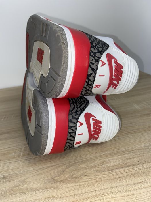 Jordan 3 Fire Red
