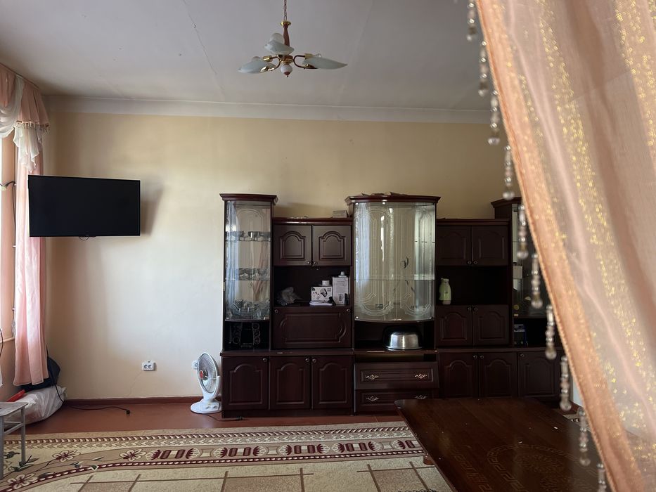 Коттедж Сотилади