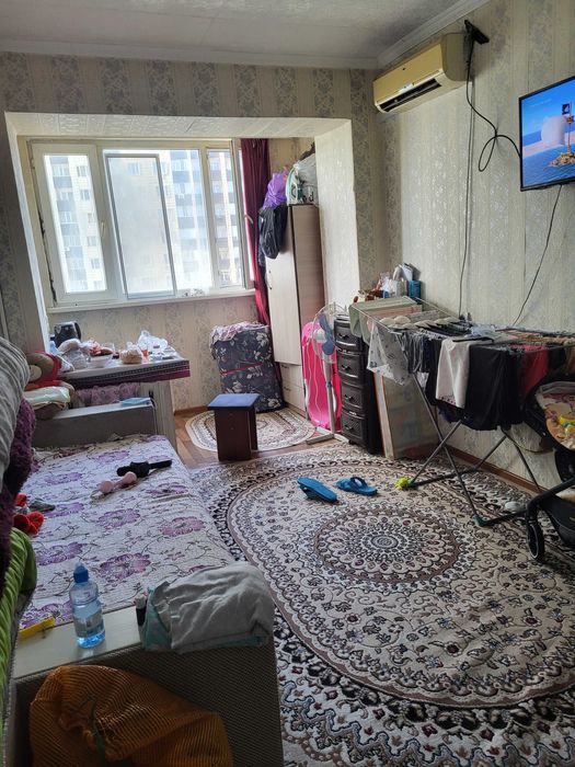 Продам 1  комнатную