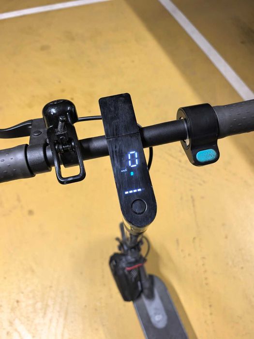 Xiaomi Mi Electric Scooter Pro 2 Mercedes AMG