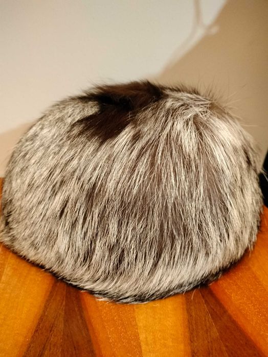 Căciulă blană de vulpe argintie