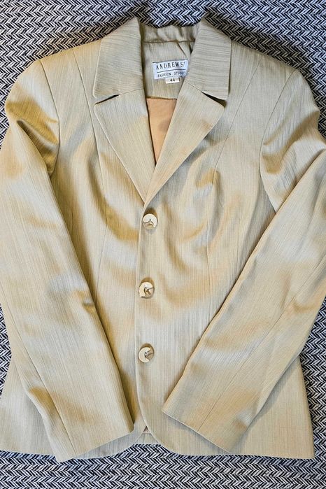 Елегантен дамски костюм Andrews