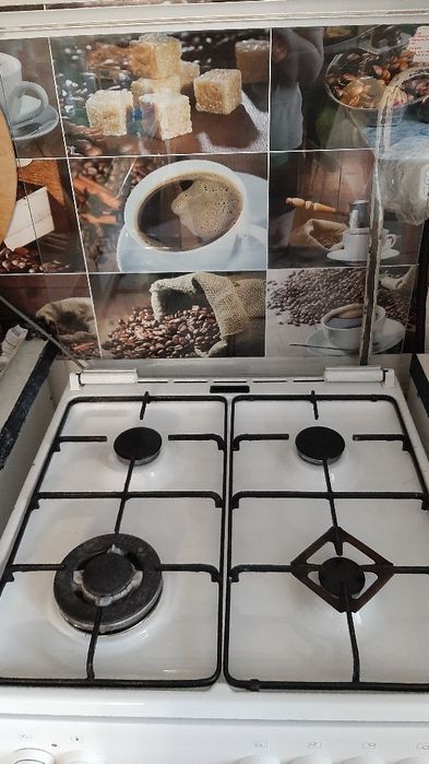 Продам газовую плиту Bosch