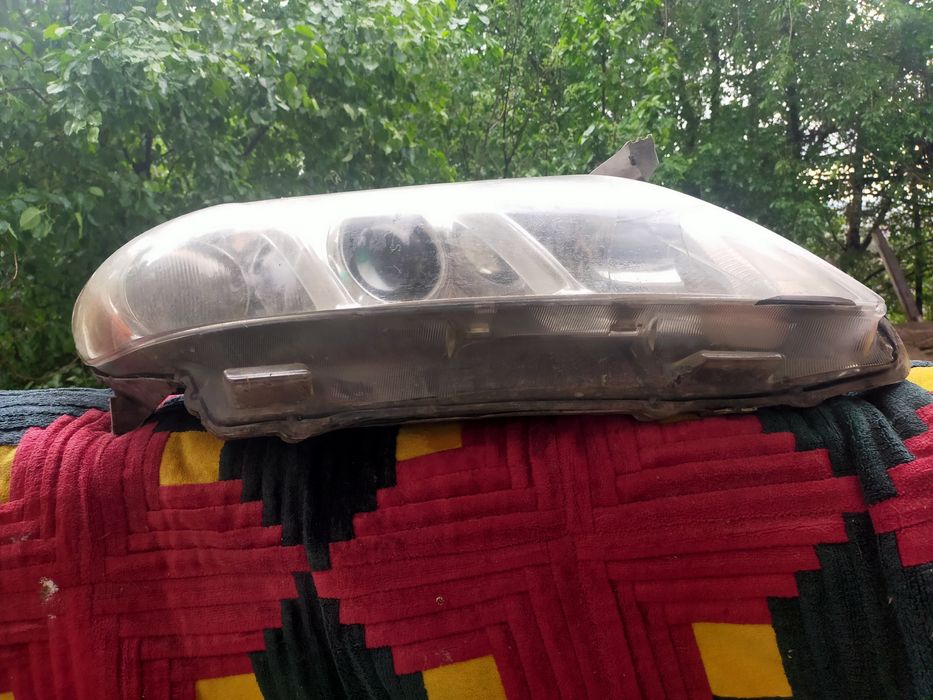 Фары на Toyota Camry 40