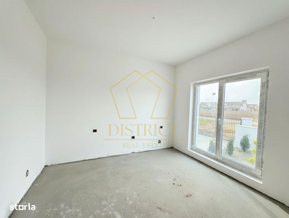 Duplex superb cu 4 camere, despărțit prin camera tehnica | Mosnita Vec