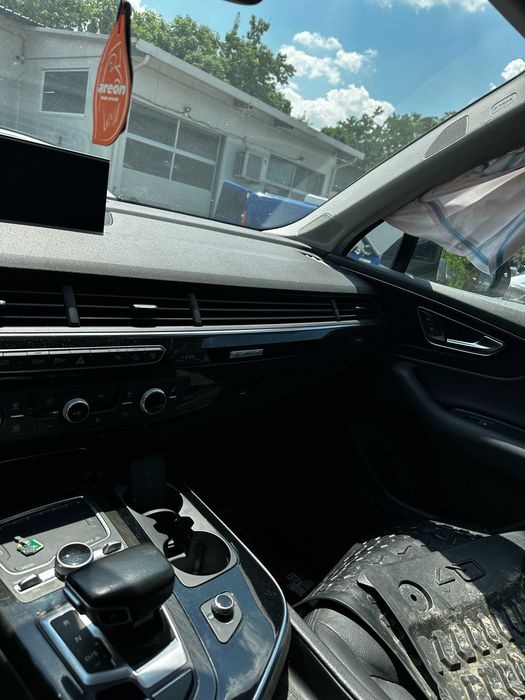 Audi Q7 2017 на части