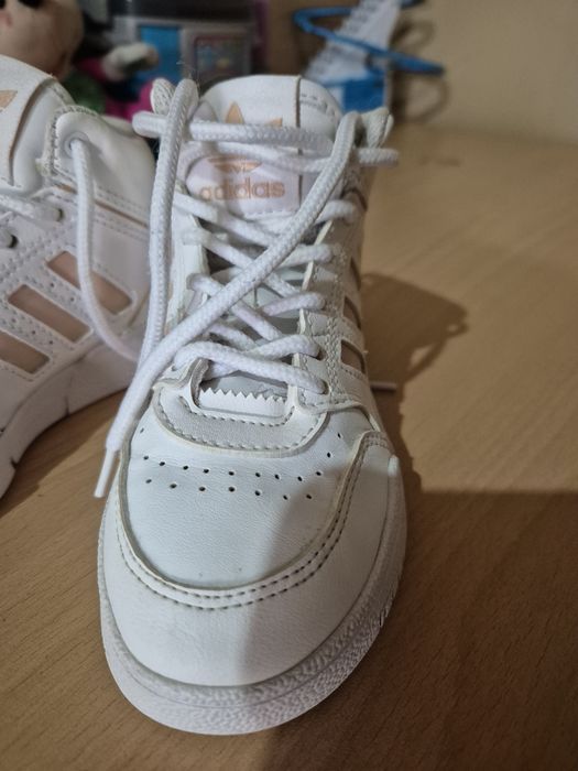 Оригинални Adidas 28 номер