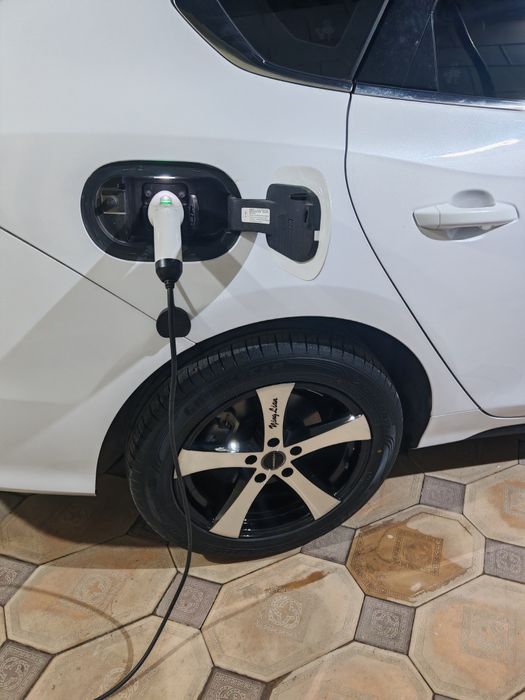 Продам диски с резиной