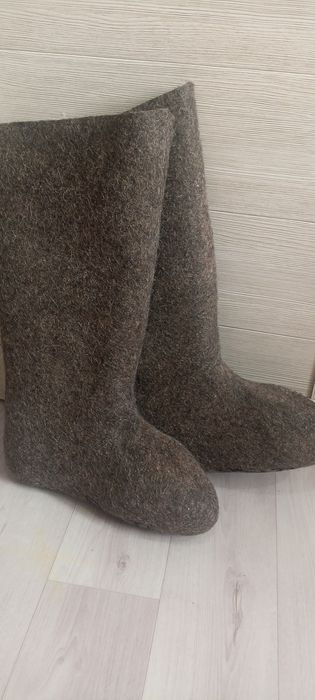 Продам валенки новые