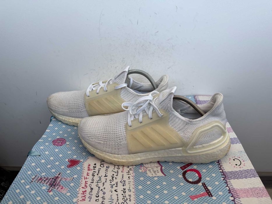 adidas UltraBoost 19''оригинални маратонки 44 номер
