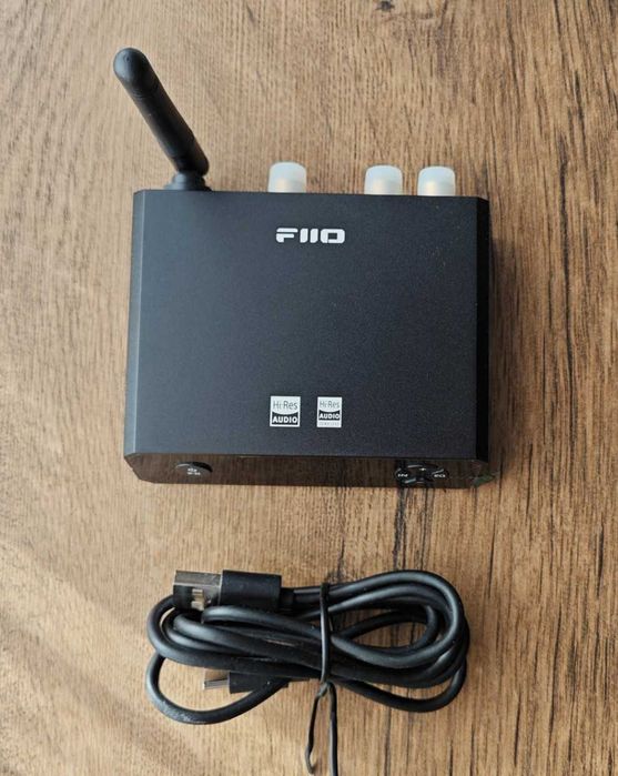 Fiio BR13 Hi-Res BT Audio Receiver - НОВ