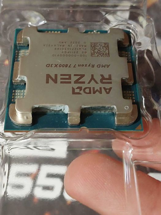 AMD Ryzen 7 7800X3D, 8-ядрен, AM5