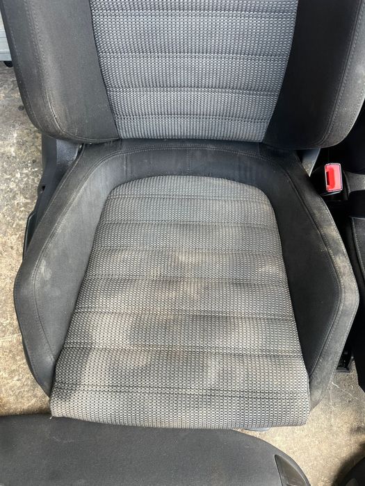 Салон за VW PASSAT B7 Плат черен+сив ном 341