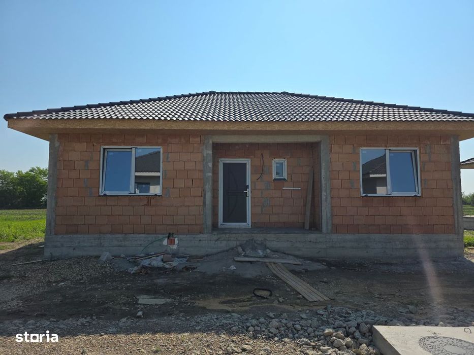 Case NOI TIP PARTER | 3 Dormitoare | Str. Odoreului