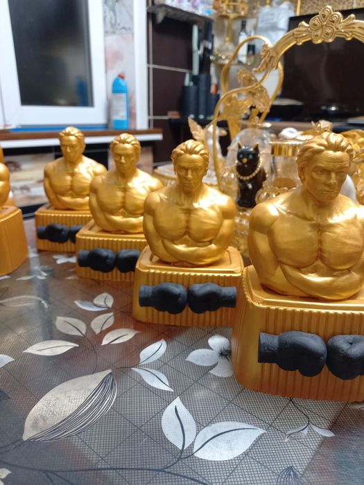 Подарки родным,друзьям.