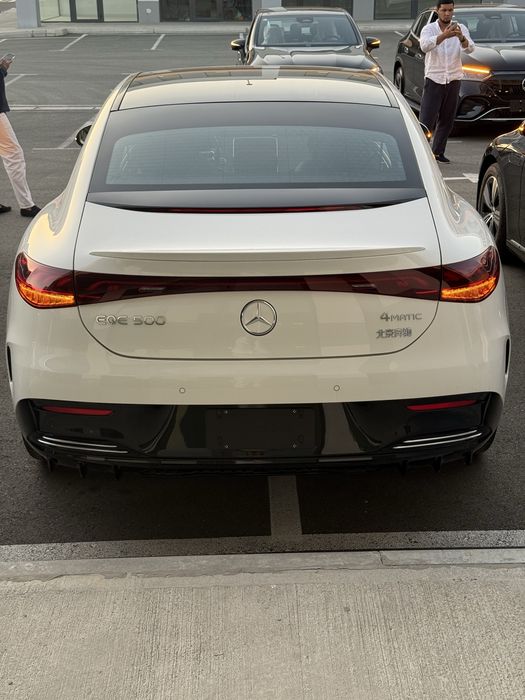 Eqe 500 4matic 2025год. Седан 681км запас хода. Новый без пробега!
