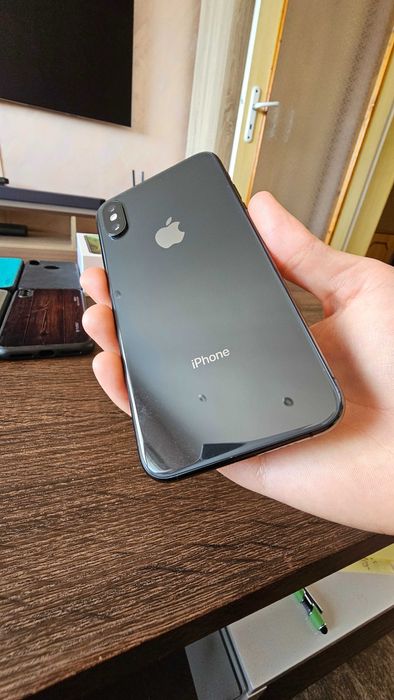 IPhone XS 64GB пълен комплект