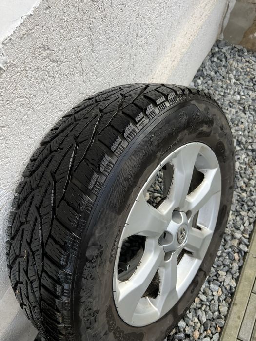 Jante + Anvelope 225/65R17 de iarnă in stare bună Dot 2022