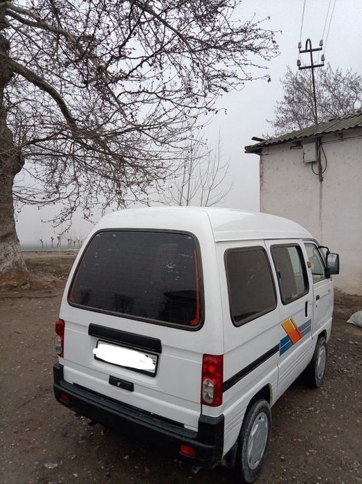 Damas moshinasi sotiladi