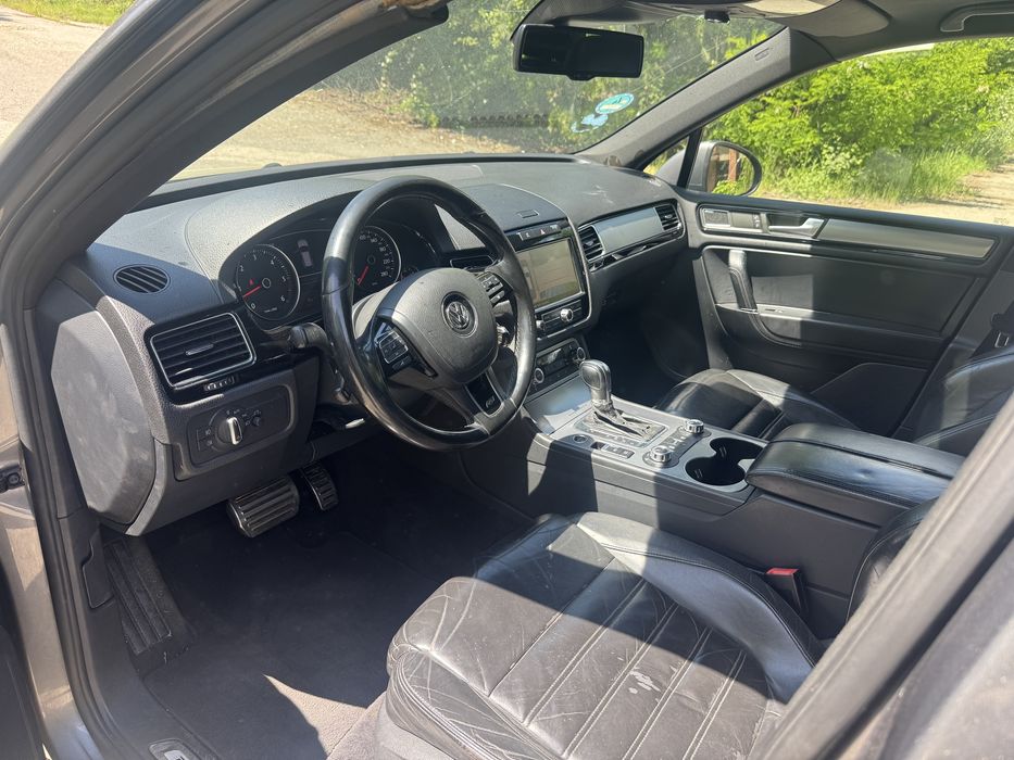 Volkswagen Touareg 7p Rline - 4.2 TDI V8 - 340cp - an fab. 2011