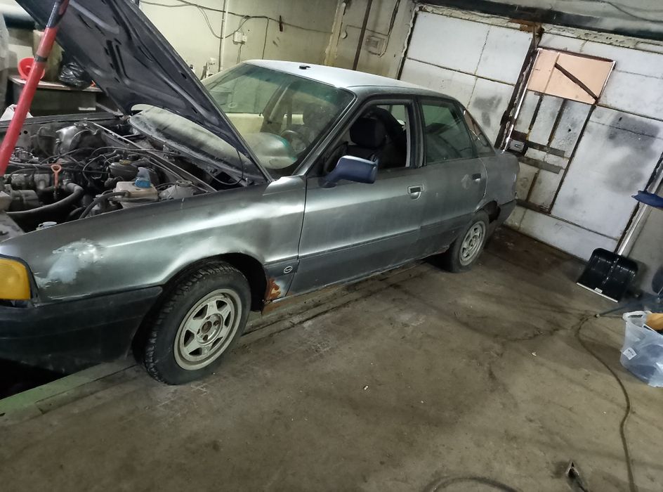 Ауди 80 Б3 .       .