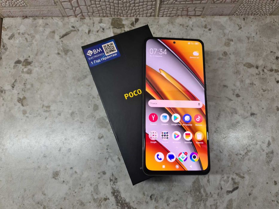 Продам телефон POCO F3