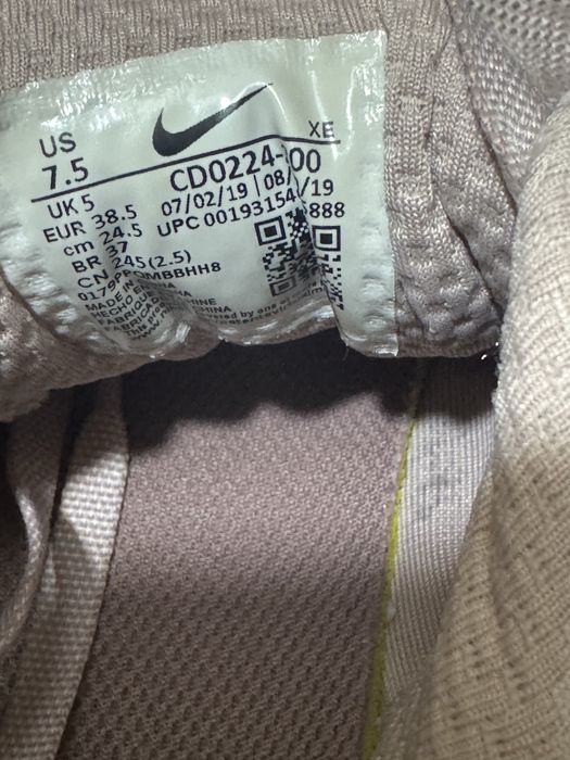 кроссовки по хорошей цене