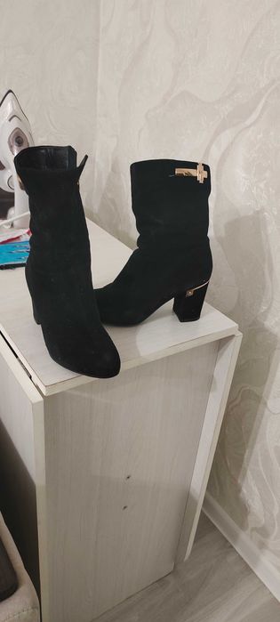 Продам обувь зима и осень