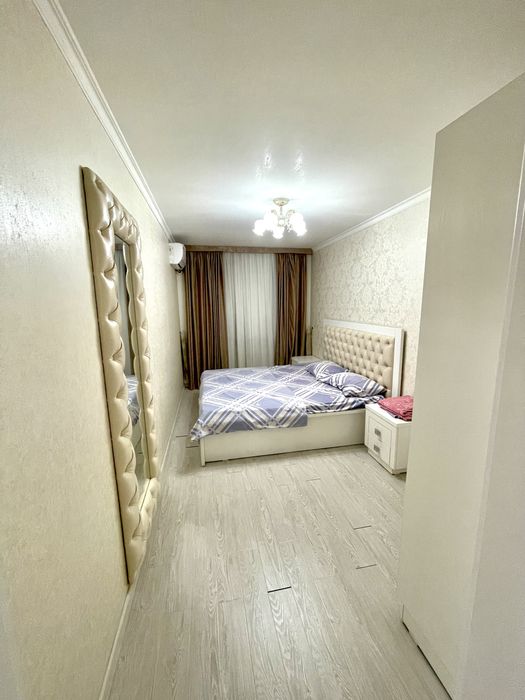 Посуточно 2х комнатная квартира метро айбек